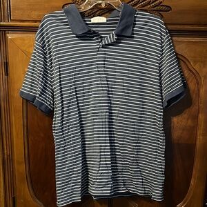 Casual Blue and White Polo Shirt with Knit Fabric